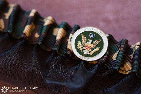Surprise garter for the army groom