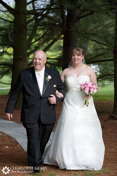 Father of the bride in pink tie and boutonniere