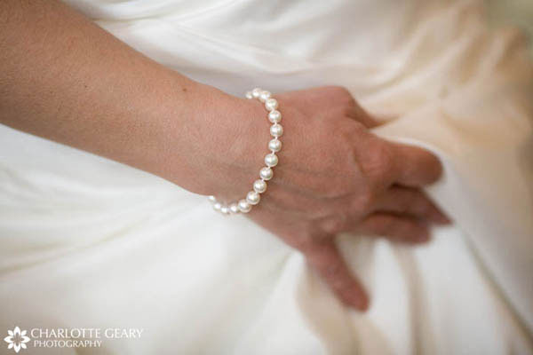 Pearl bracelet